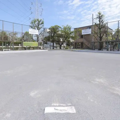 足立富士見公園のグラウンドにある野球設備