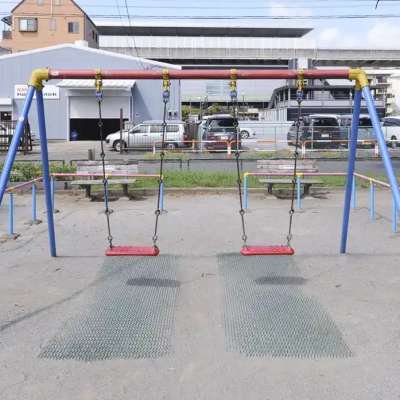 足立富士見公園のブランコ