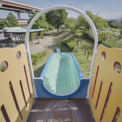 都市農業公園のロング滑り台