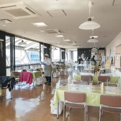 都市農業公園のレストラン「キッチンとれたて」の内観