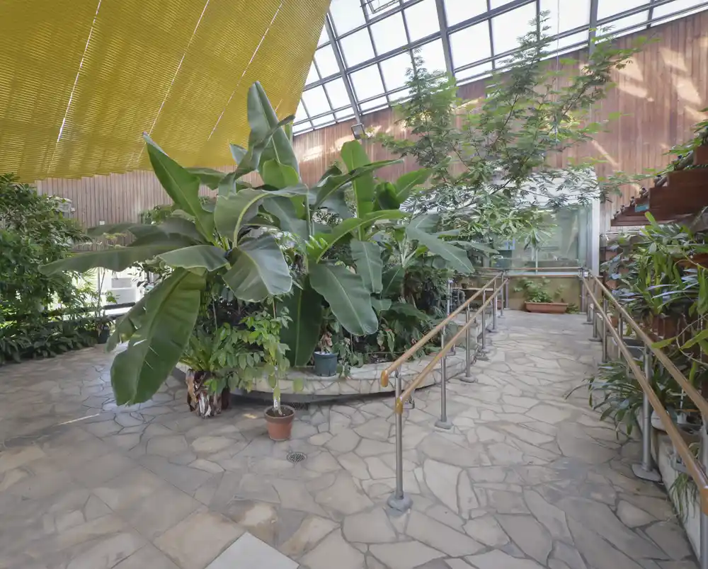 都市農業公園の「人と自然の共生館」