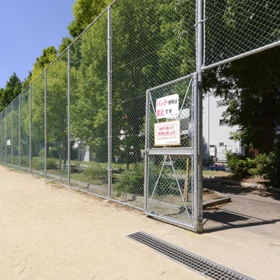 aoi-square-2 多目的広場(青井公園)