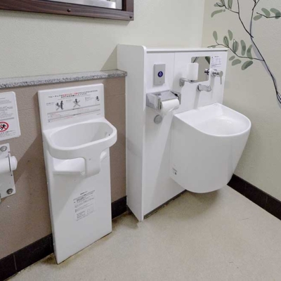 aoi-toilet-2 ベビーチェアー(青井公園)