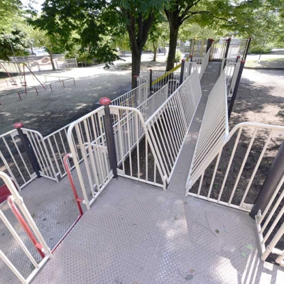 コンビネーション遊具（青和コミュニティ公園）