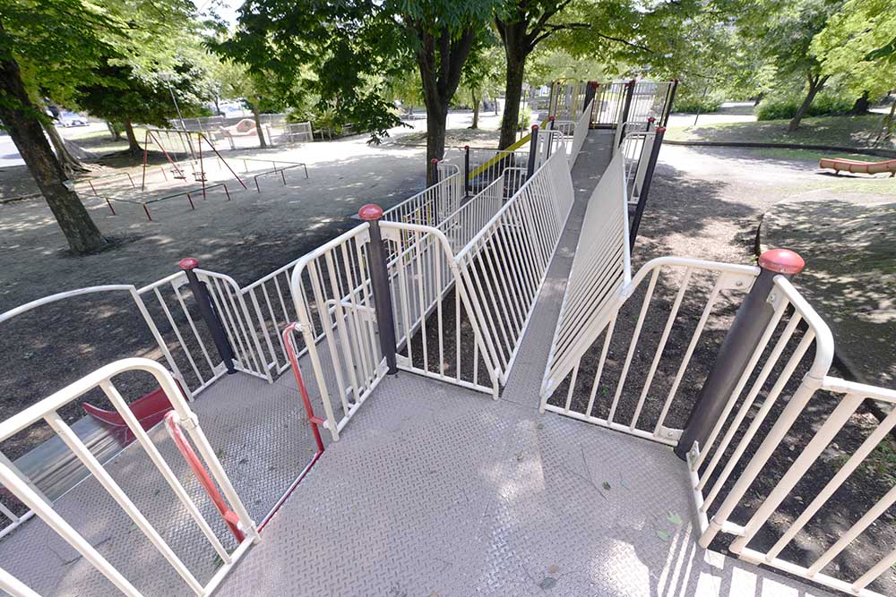 aoic-playground-equipment-8 コンビネーション遊具(青和コミュニティ公園)