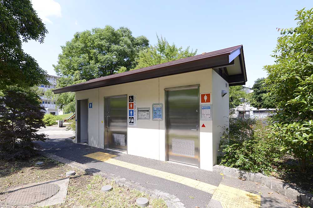 トイレ（青和コミュニティ公園）