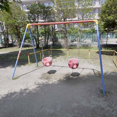 gotanno-playground-equipment-2 幼児用ブランコ(五反野公園)