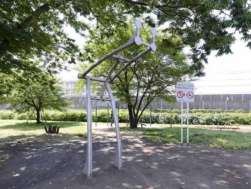 バスケットゴールの足場（五反野コミュニティ公園）