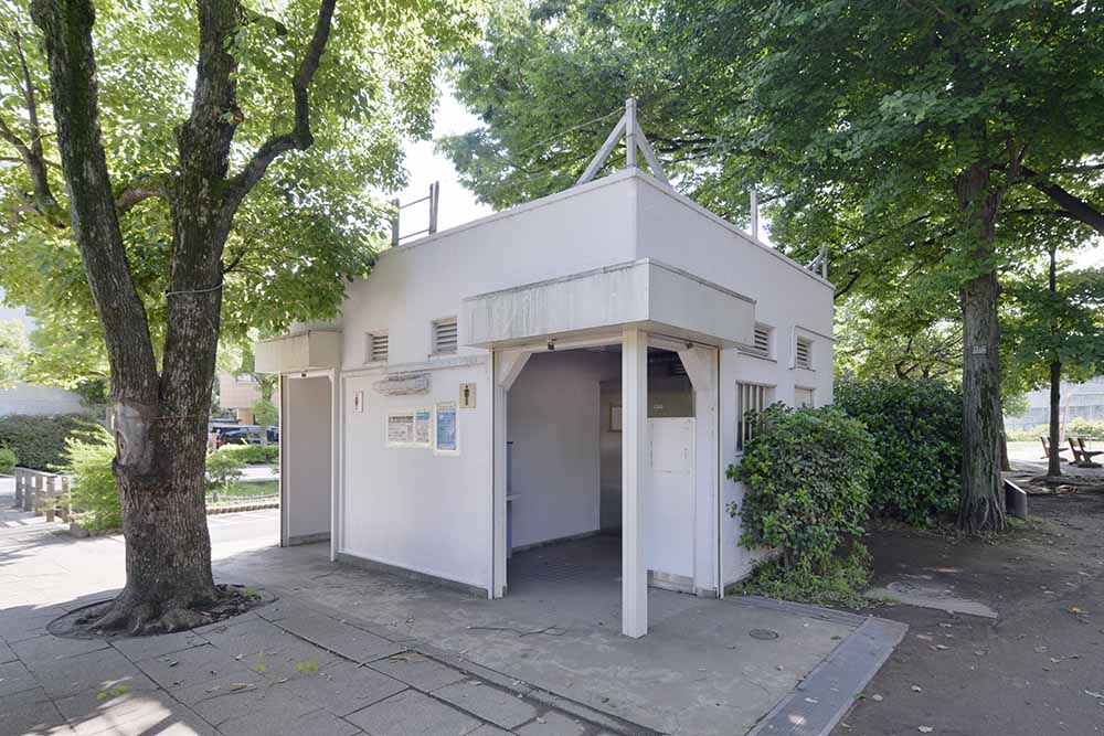 トイレ（五反野コミュニティ公園）