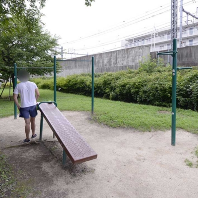 トレーニング器具（五反野コミュニティ公園）