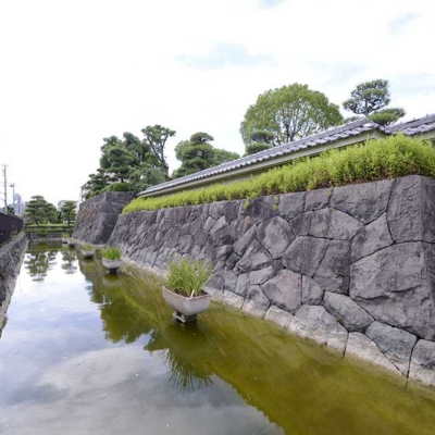 花畑記念庭園の石垣