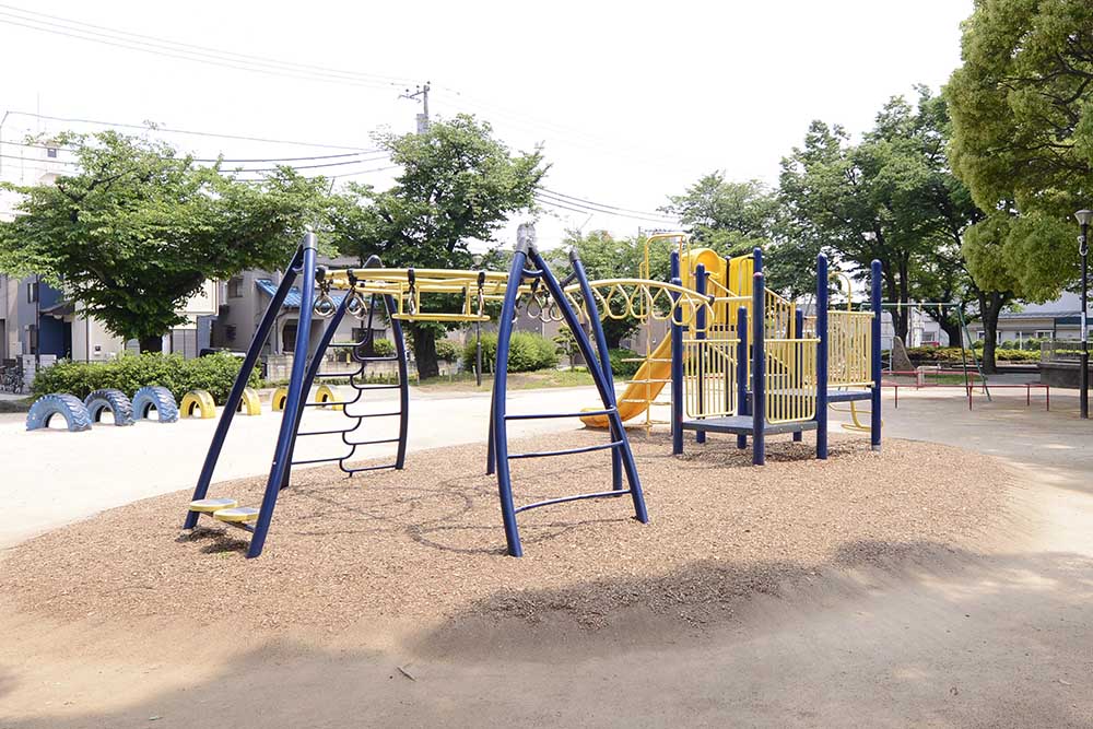 コンビネーション遊具（花畑公園）