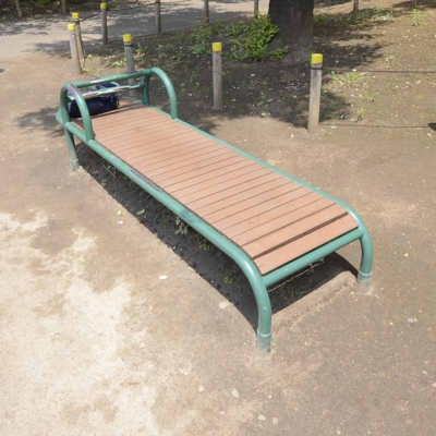 腹筋ベンチ（花畑公園）