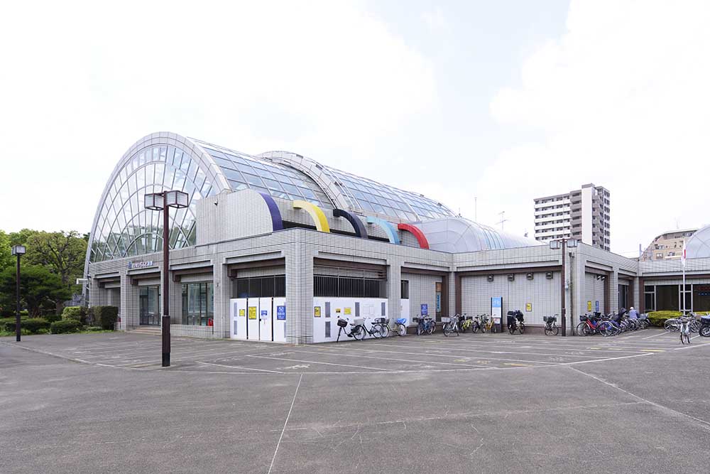 温水プール（すいすいらんど綾瀬）