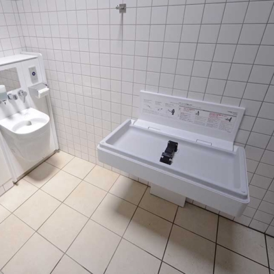 A地区トイレ（東綾瀬公園）