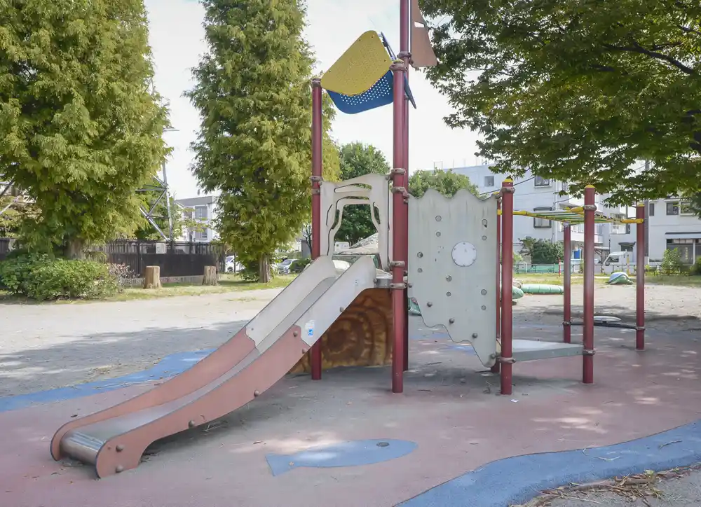 higashihokima-playground-equipment-3 東保木間公園にあるコンビネーション遊具