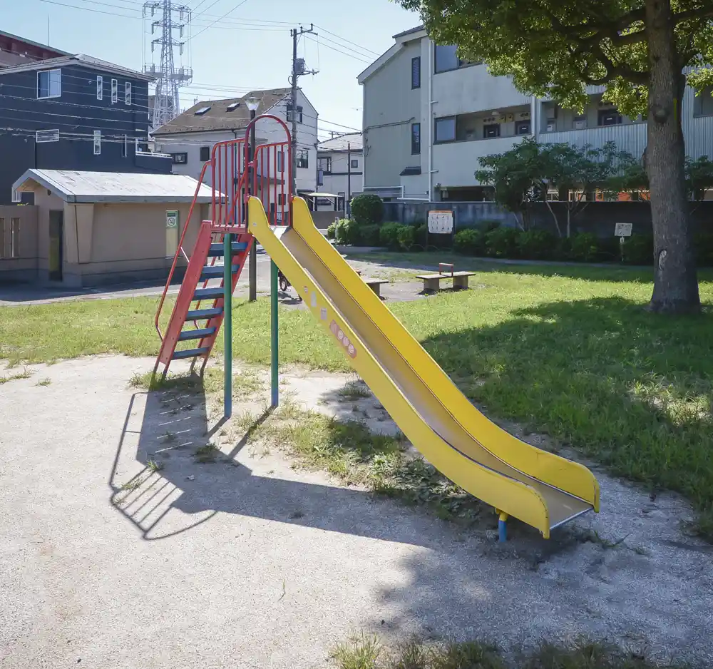 higashiikouh-playground-equipment-1 東伊興淵之宮公園の滑り台