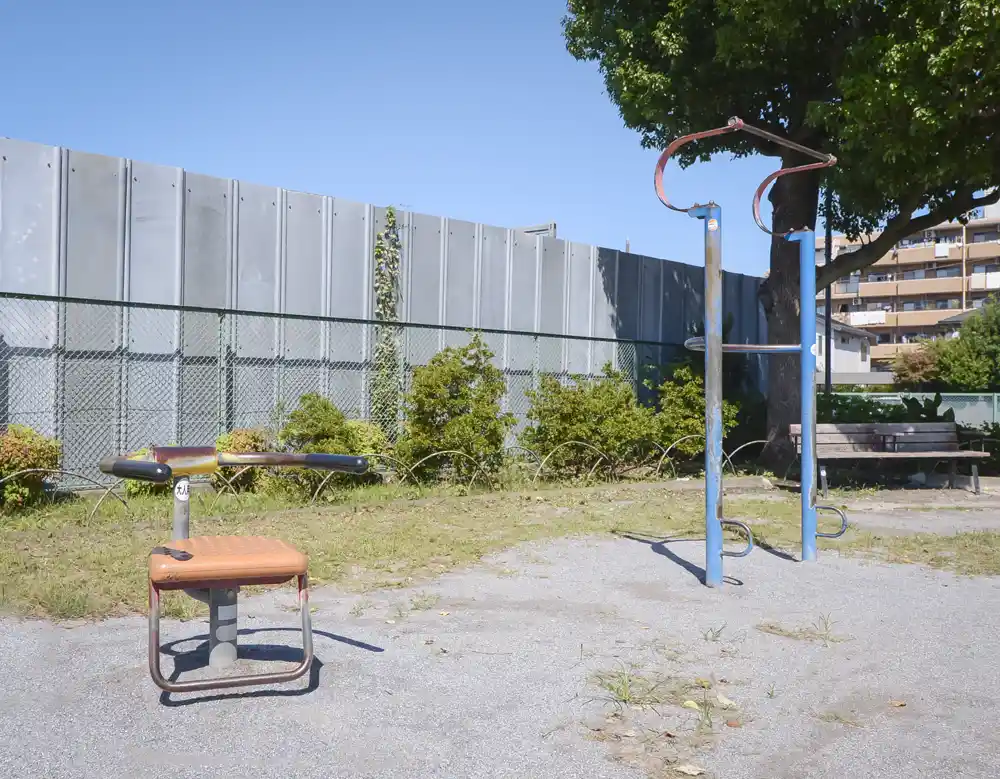 higashiikouh-training-1 東伊興淵之宮公園の健康器具コーナー