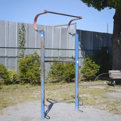 higashiikouh-training-3 東伊興淵之宮公園のぶら下がり健康器具