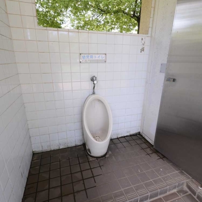 トイレ②に幼児用小便器あり（一ツ家第一公園）