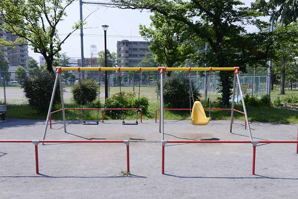 hokima-playground-equipment-1 ブランコ(保木間公園)