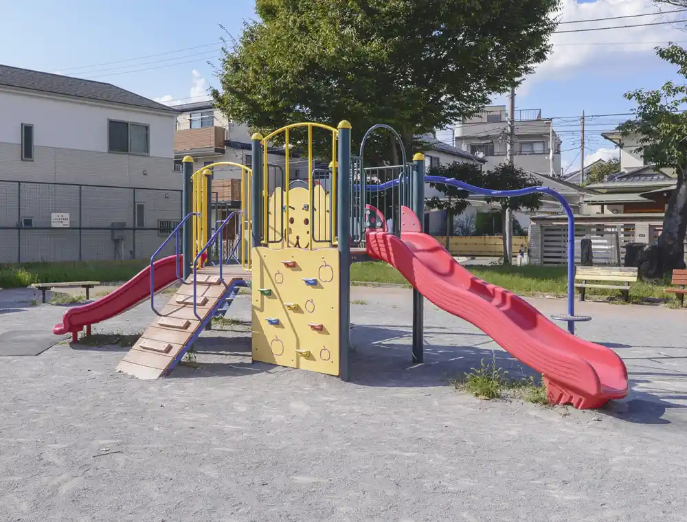 hujidukanishi-playground-equipment-13 葛飾区藤塚西公園にある幼児向けコンビネーション遊具