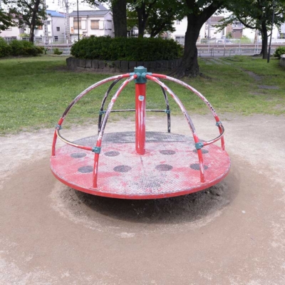 ihorikita-playground-equipment-3 回転遊具(井堀北公園)