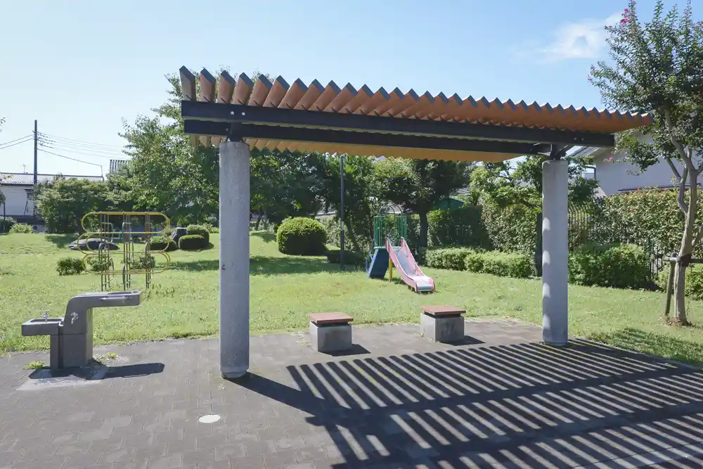 ikou4-playground-equipment-3 伊興四丁目公園の遊具コーナー