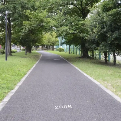 入谷中央公園のウォーキングコース、200メートル地点