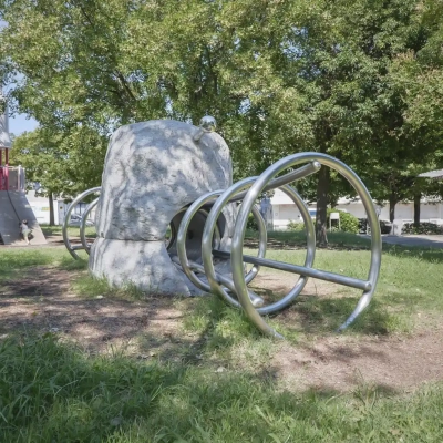 入谷日の出公園のトンネル遊具