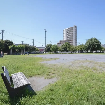 入谷日の出公園の多目的広場