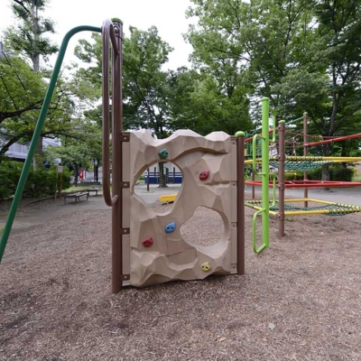 コンビネーション遊具（石塚公園）