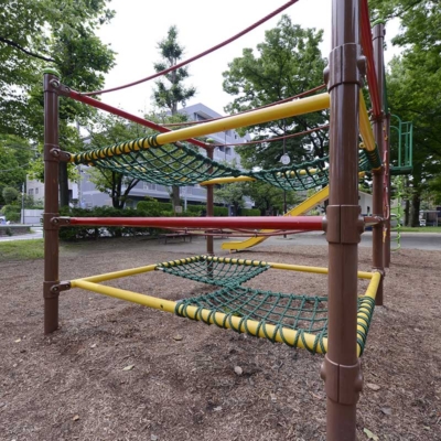 コンビネーション遊具（石塚公園）