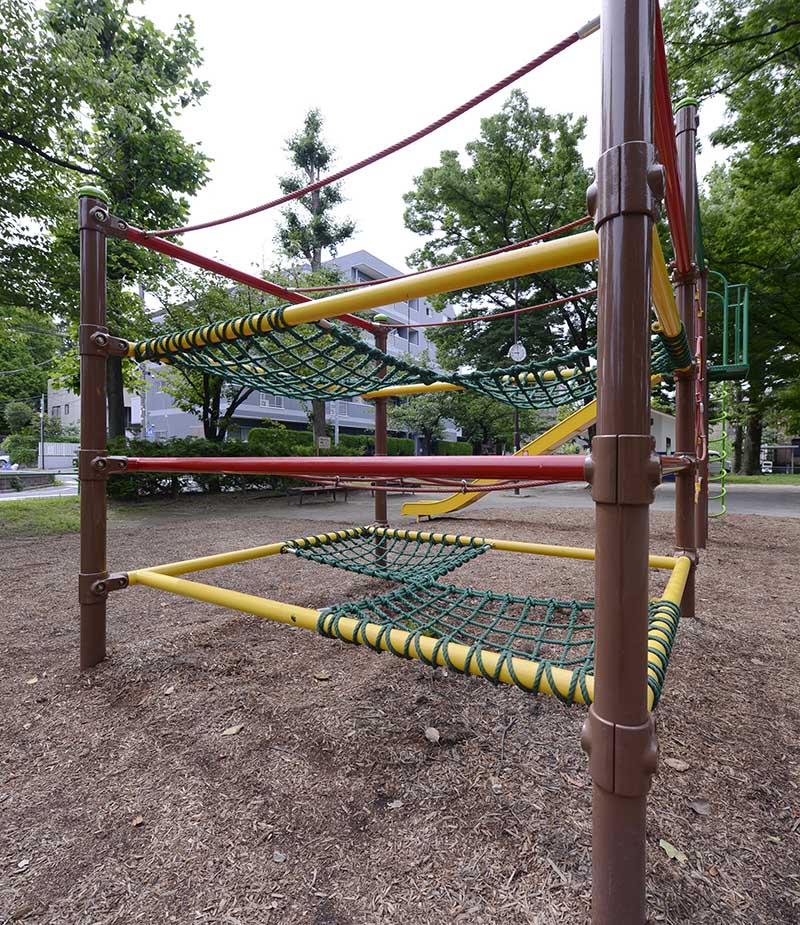 コンビネーション遊具（石塚公園）