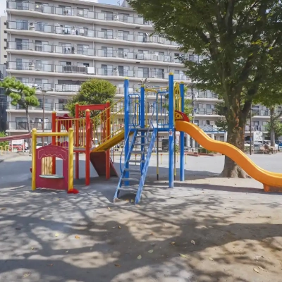 亀有公園にあるコンビネーション遊具