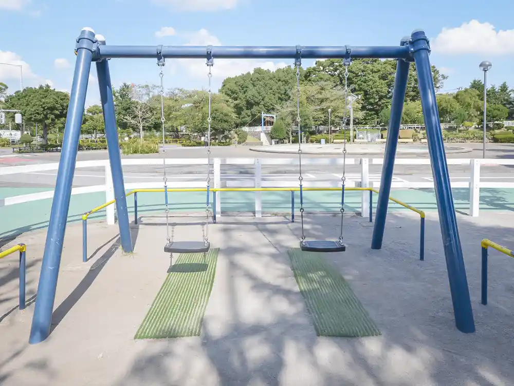 kamichibasunahara-playground-equipment-11 上千葉砂原公園にあるブランコ
