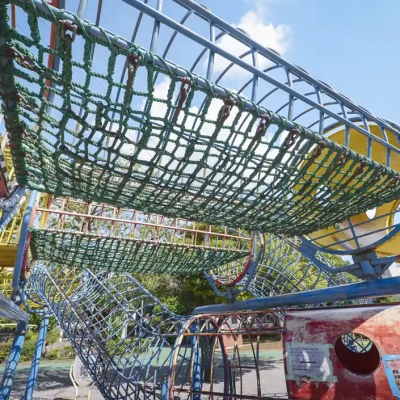 kamichibasunahara-playground-equipment-5 上千葉砂原公園の大型遊具「メビウスの輪」