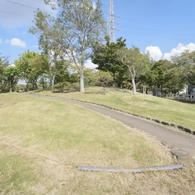 kamichibasunahara-square-4 上千葉砂原公園にある築山エリア