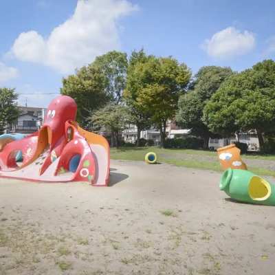 上沼田北公園のタコ滑り台