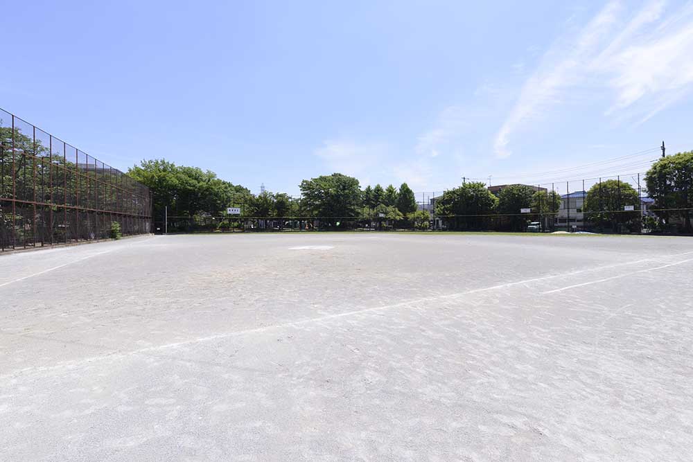 グラウンド（吉右衛門堀公園）
