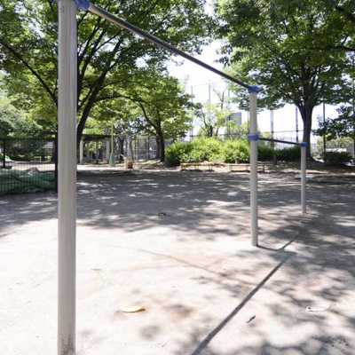 鉄棒（吉右衛門堀公園）
