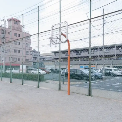 北宮城町公園のグラウンドにあるバスケットボールのゴール