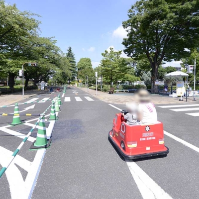 バッテリーカー（北鹿浜公園）
