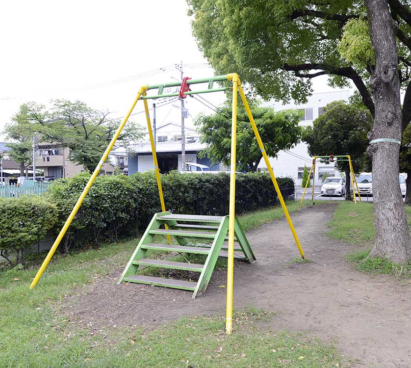 kitashikahama-playground-equipment-1 ターザンロープ(北鹿浜公園)