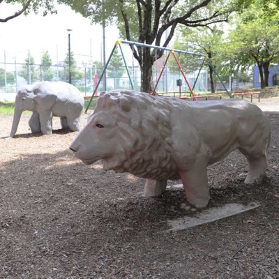 動物の象形遊具（北鹿浜公園）