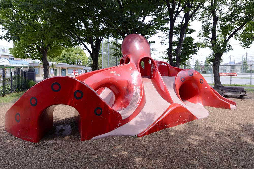 kitashikahama-playground-equipment-6 タコ滑り台(北鹿浜公園)