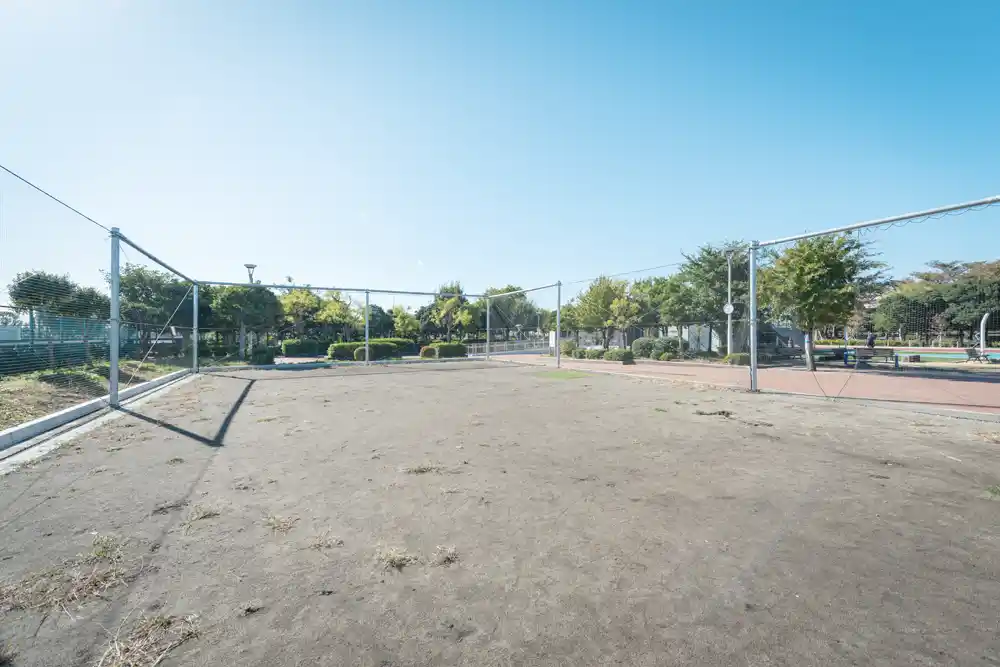 小菅東スポーツ公園にある自由広場
