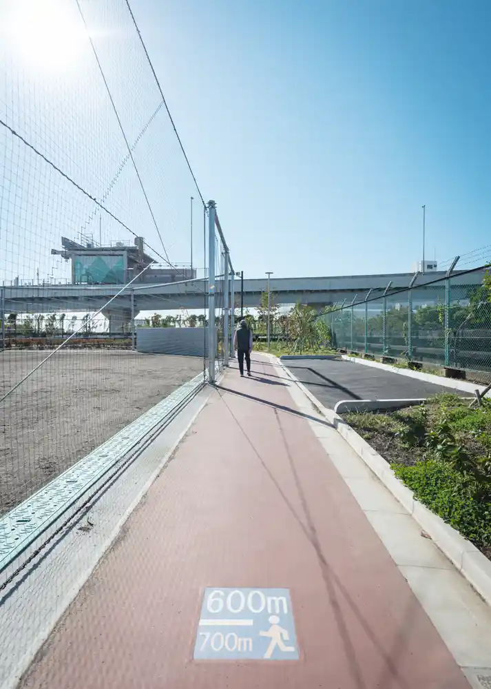 小菅東スポーツ公園にあるウォーキングコース