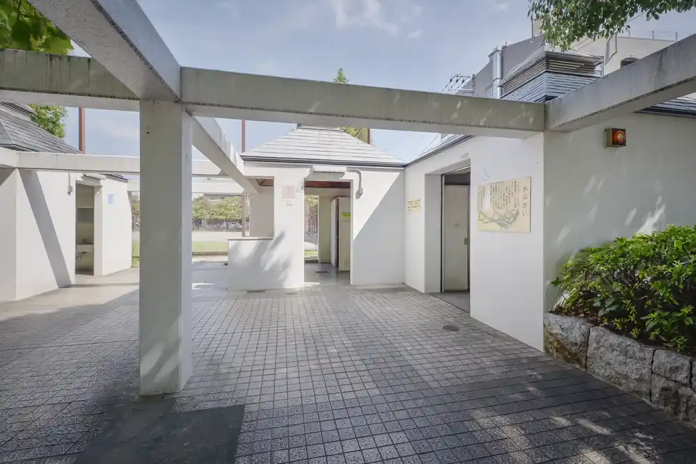 江北公園のトイレ