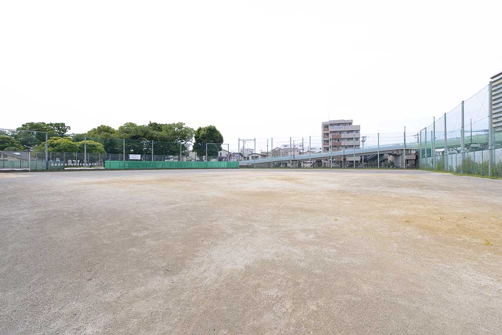 kuriroku-square-1 グラウンド(栗六公園)